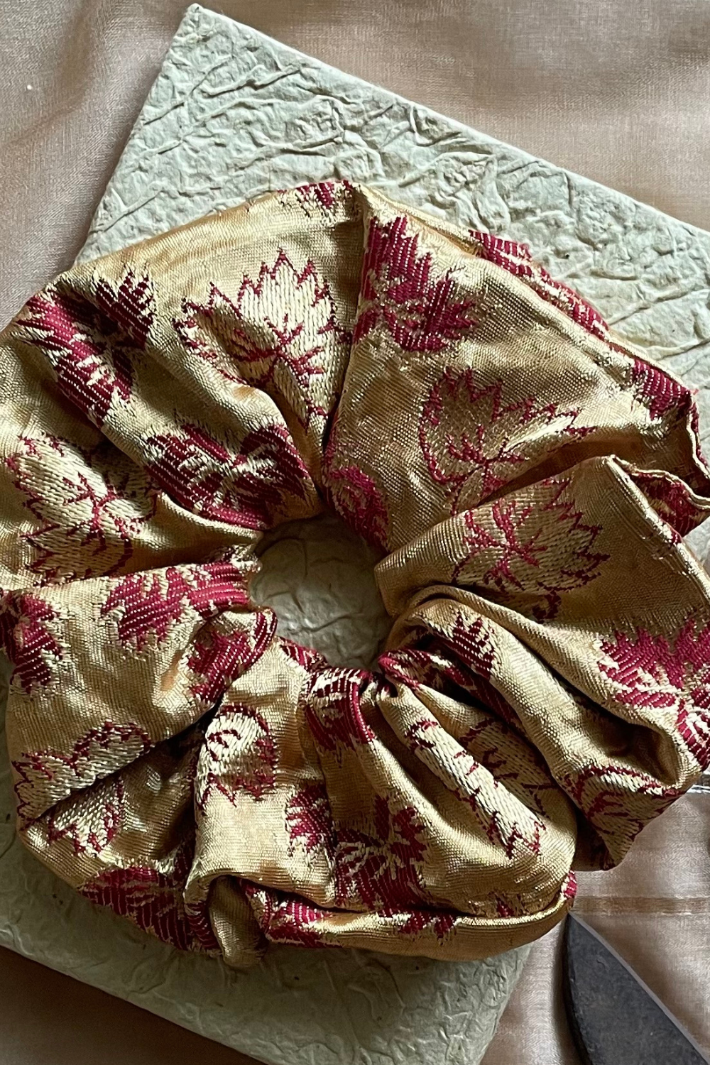 Jupiter The Guru Grace Classic Scrunchie